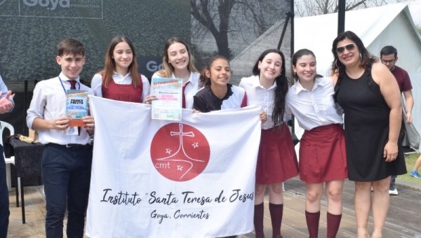 Santa Teresa, Colegio Nacional y San Martín en el podio del Cultural de la Estudiantina 🎉